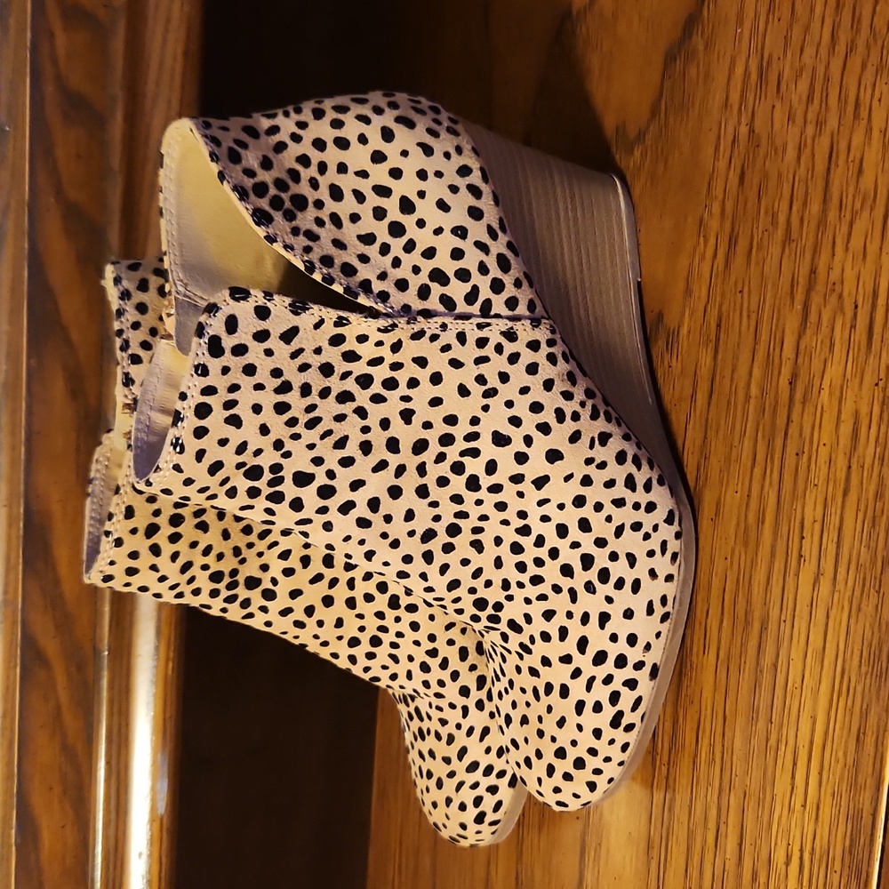 Women's Coconuts leopard bootie